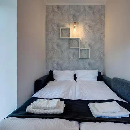 Lipowa Apartment *