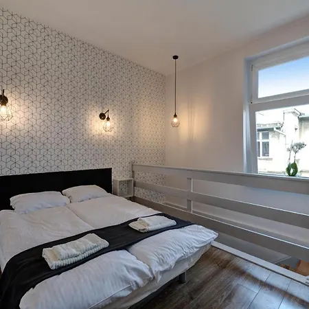 Lipowa Apartment *
